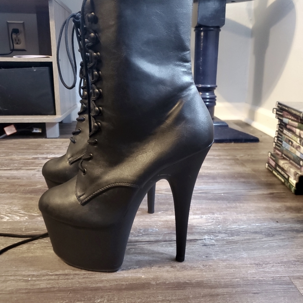 Dolls kill stiletto heels